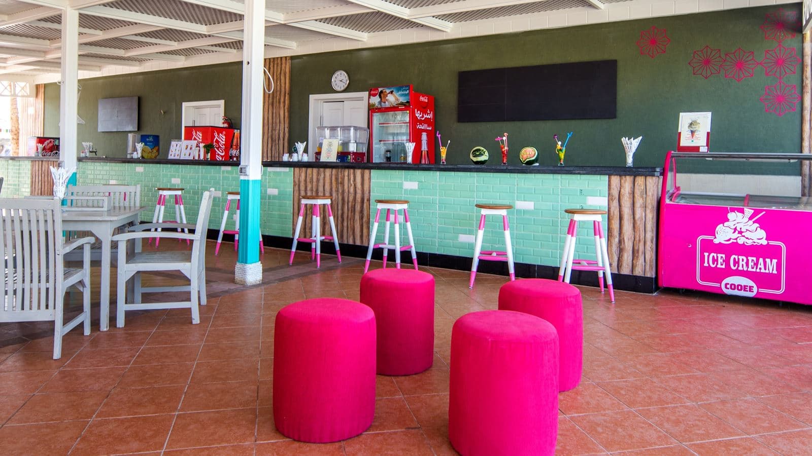 bars-cuba-beach-bar