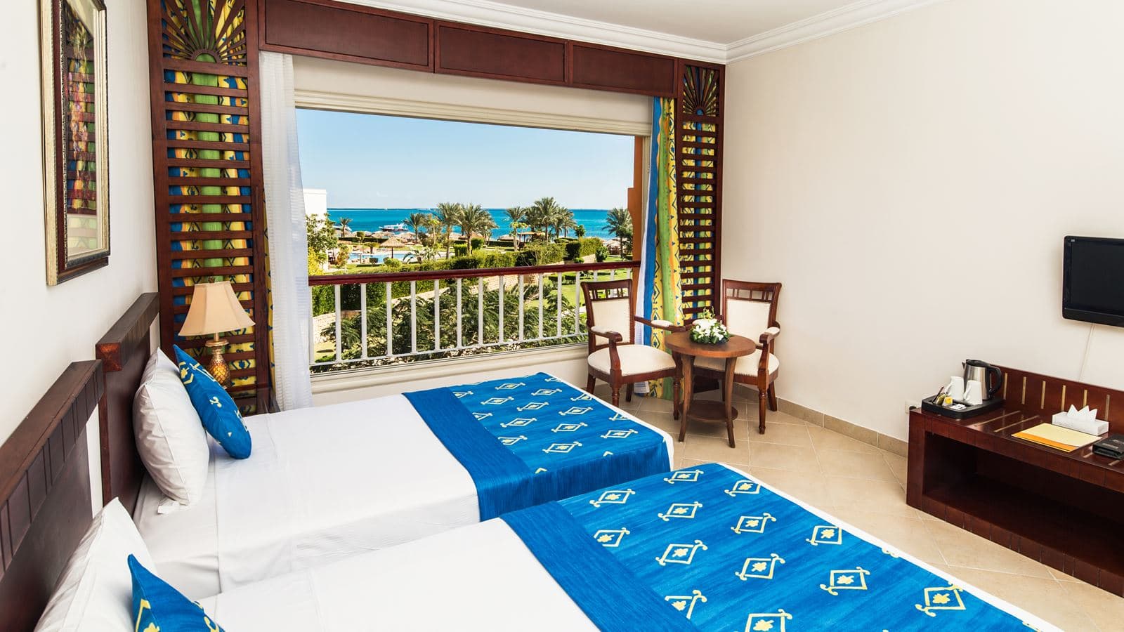 rooms-family-room