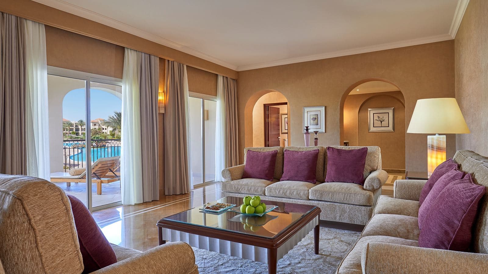 rooms-executive-suite