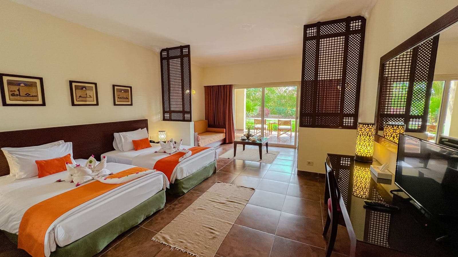 rooms-superior-room