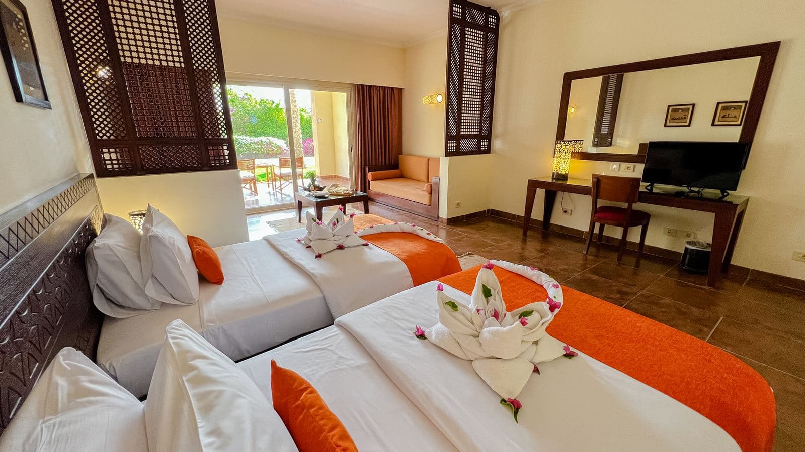 rooms-superior-room