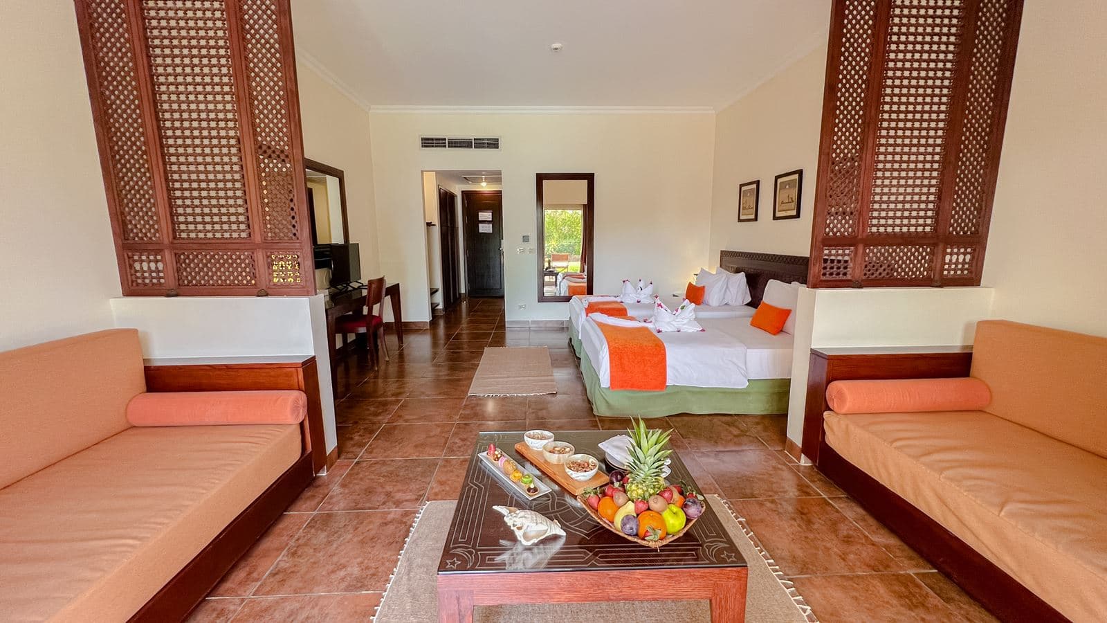 rooms-superior-room