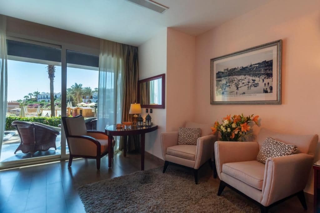 rooms-royal-savoy-suite
