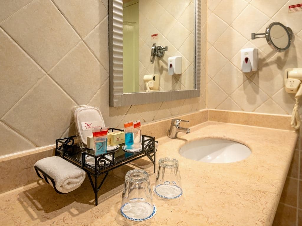 rooms-standard-room