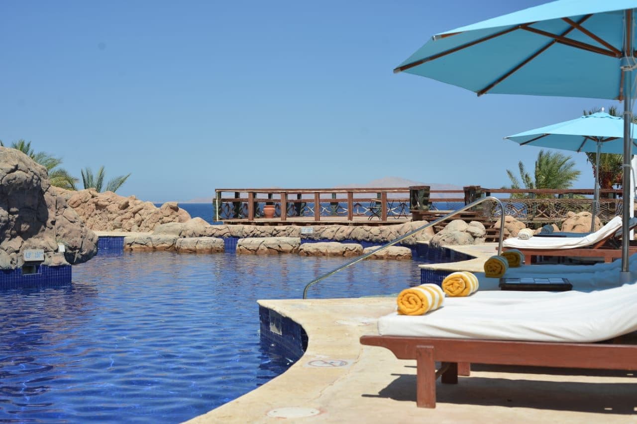 pools-outdoor--indoor-pool