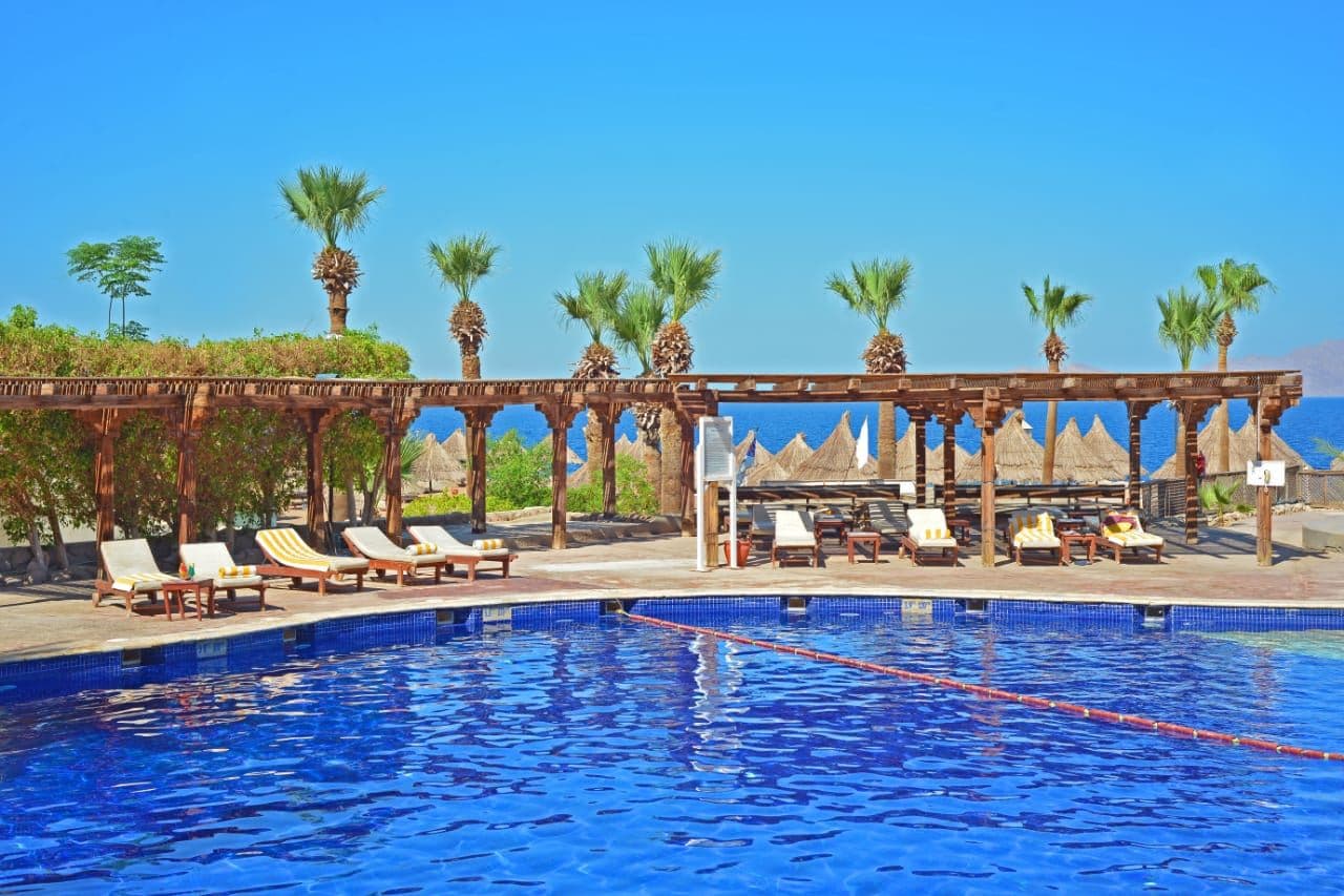 pools-outdoor--indoor-pool