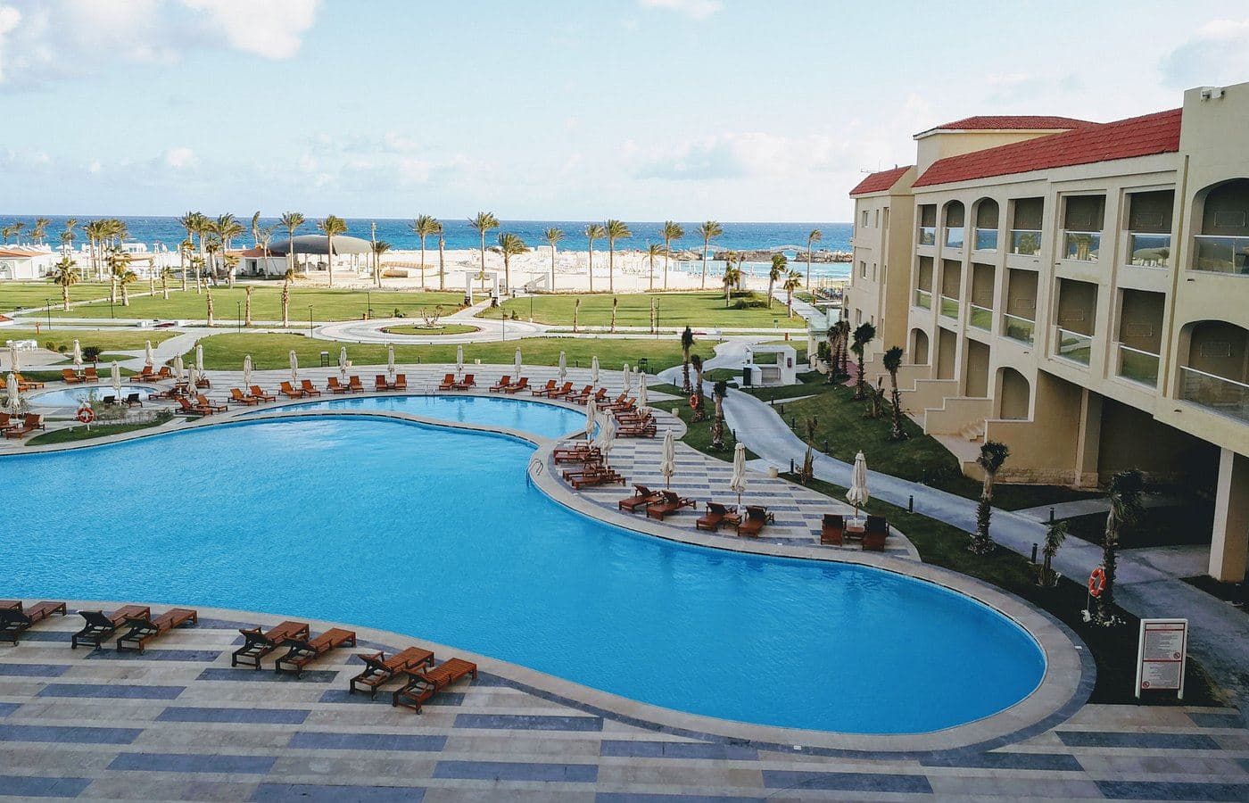 pools-outdoor-pool