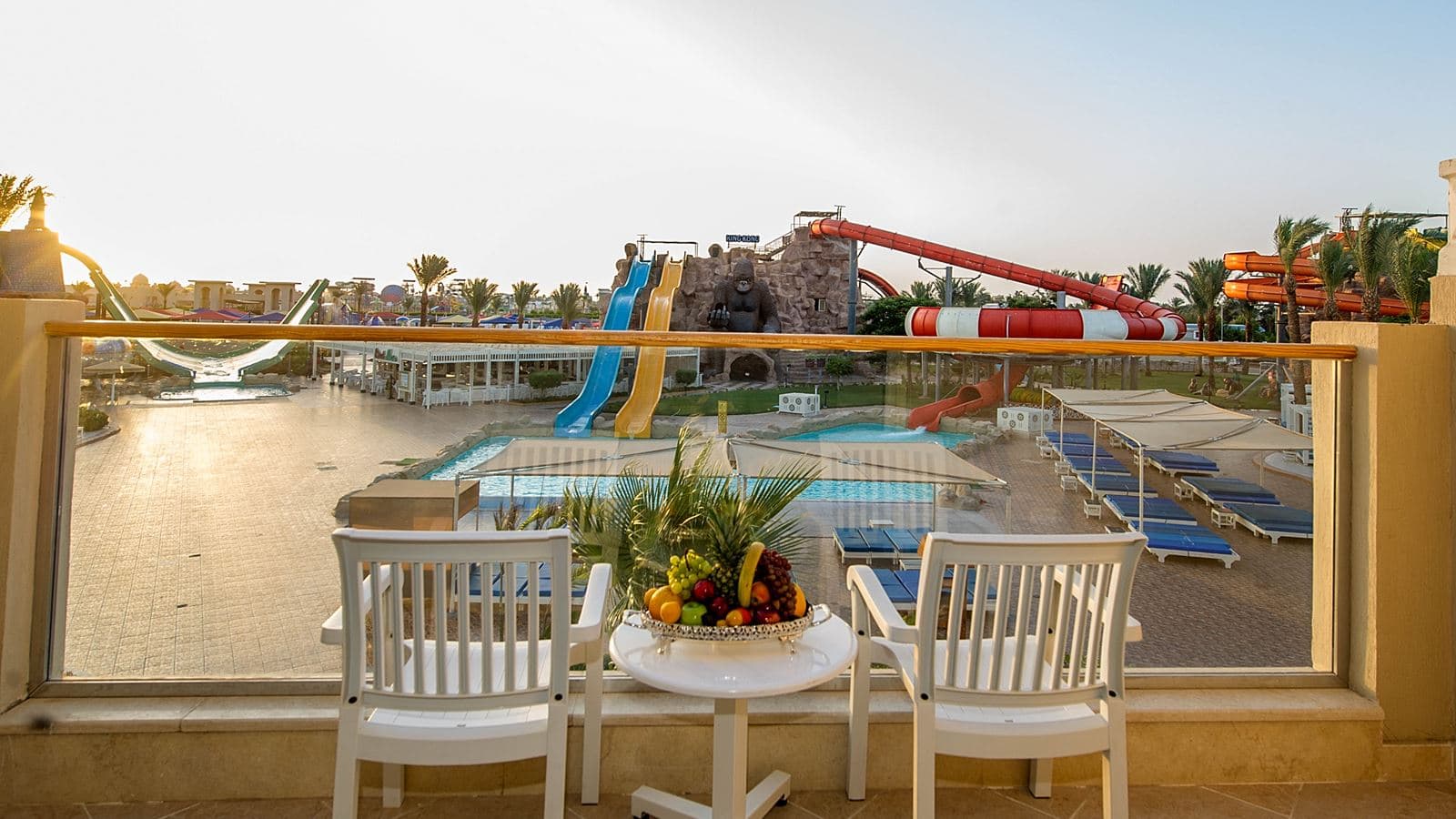 rooms-family-large-gardenpool-view