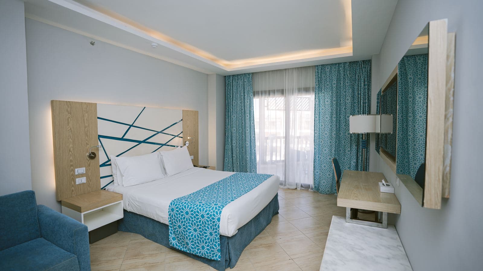 rooms-superior-sea-side-view