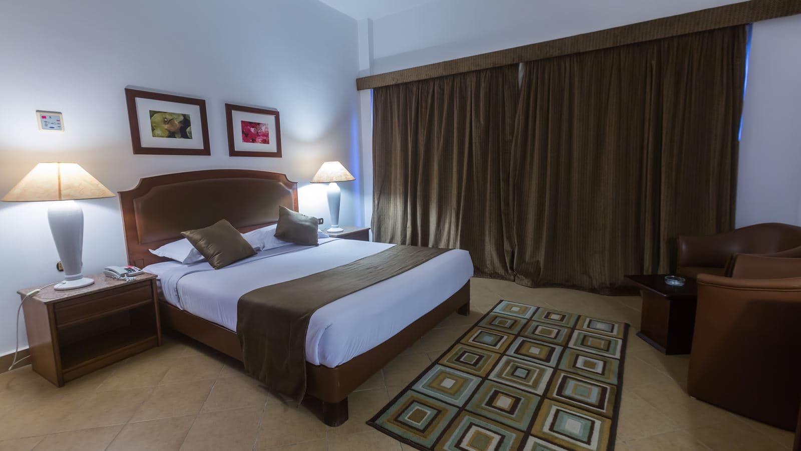 rooms-standard-room