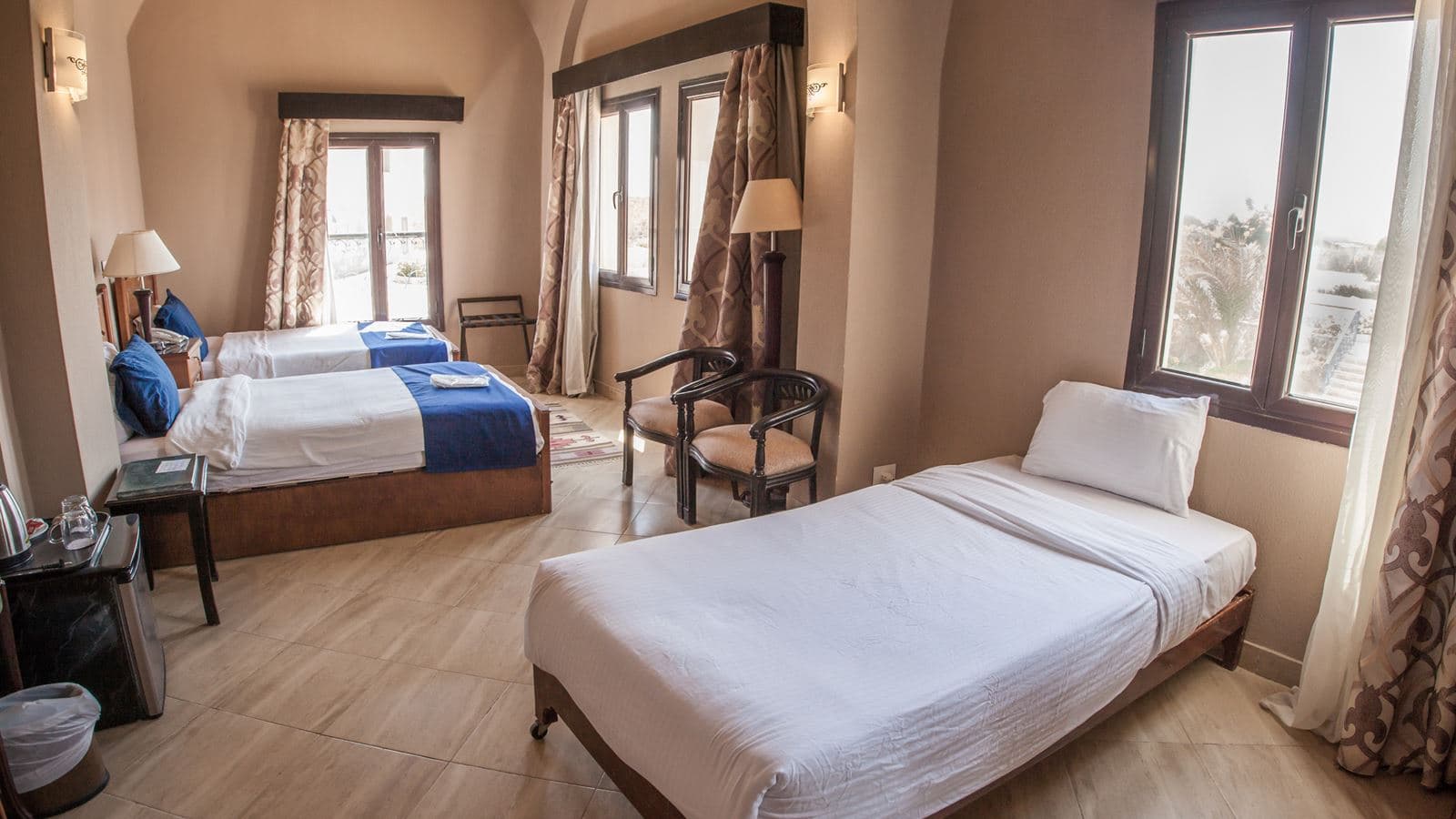 rooms-family-room