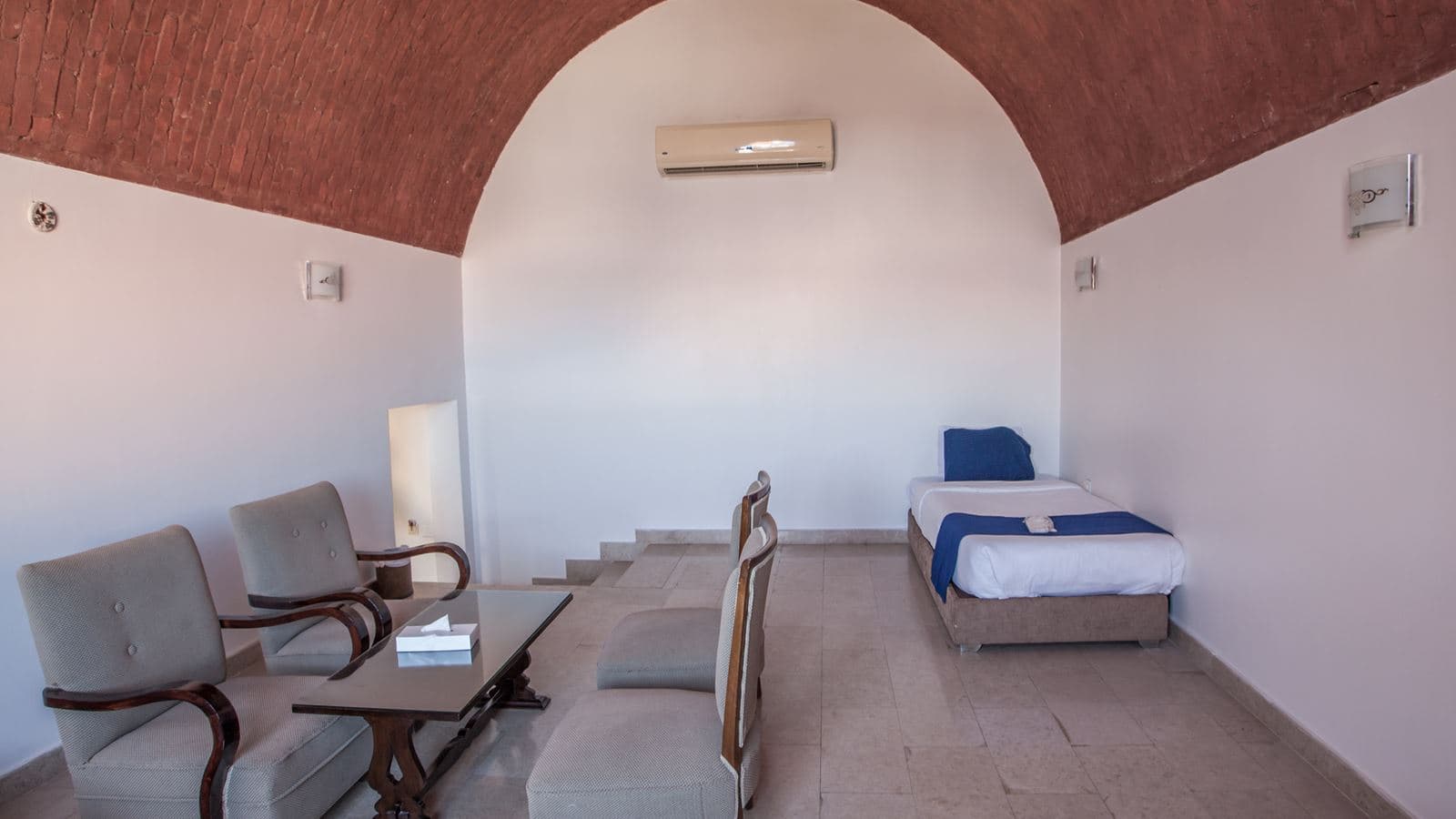 rooms-family-room