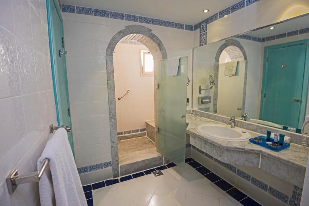 rooms-standard-room