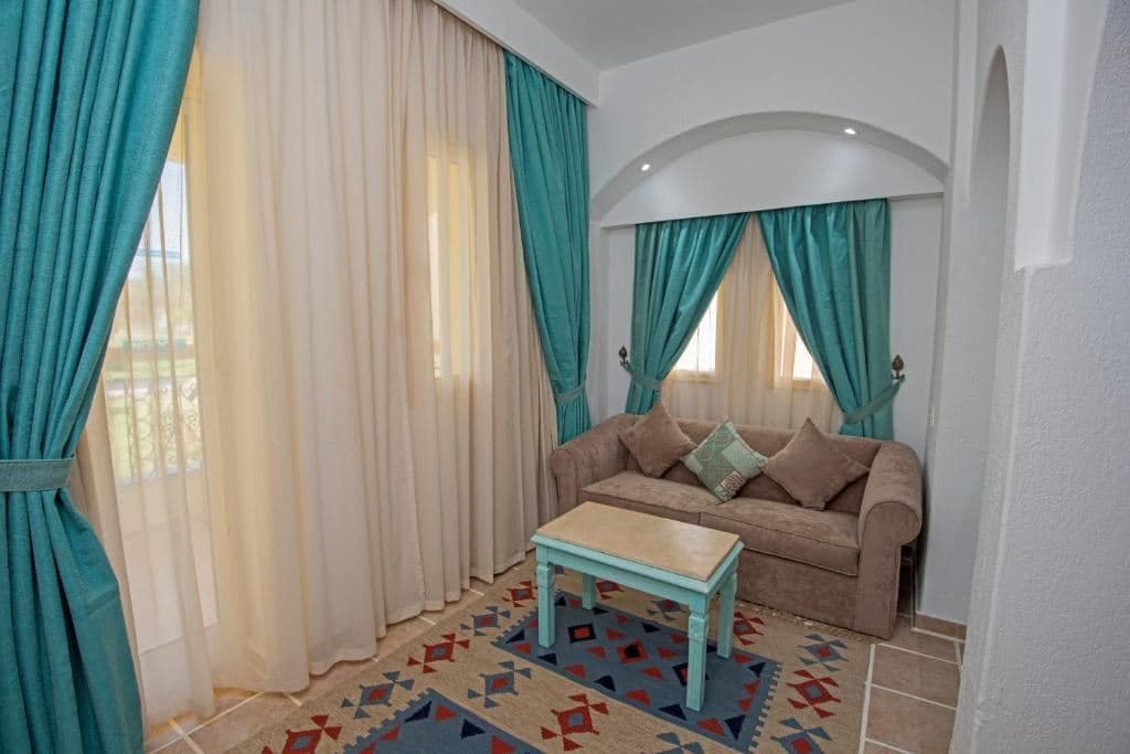 rooms-standard-room
