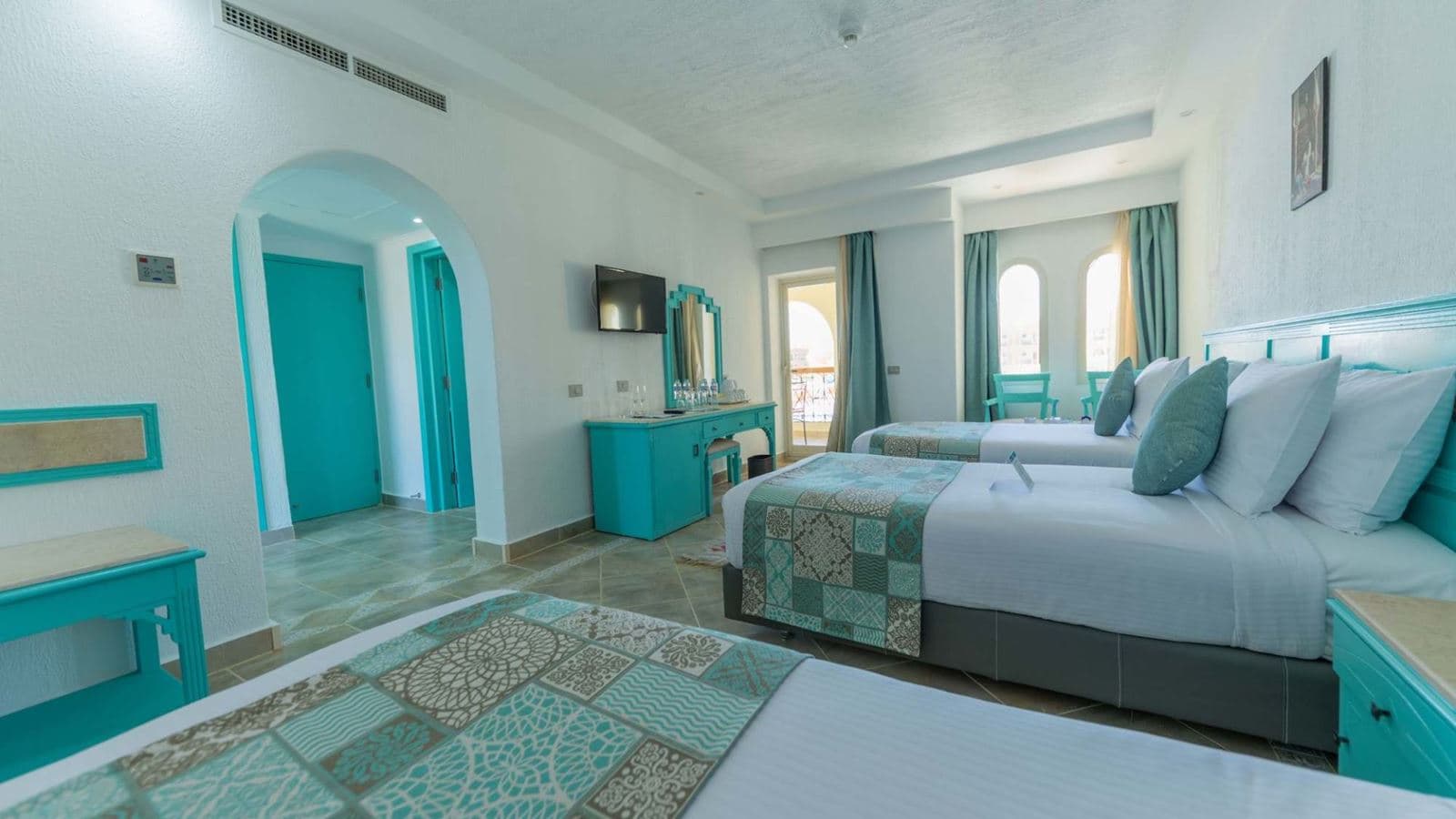 rooms-aqua-room-triple