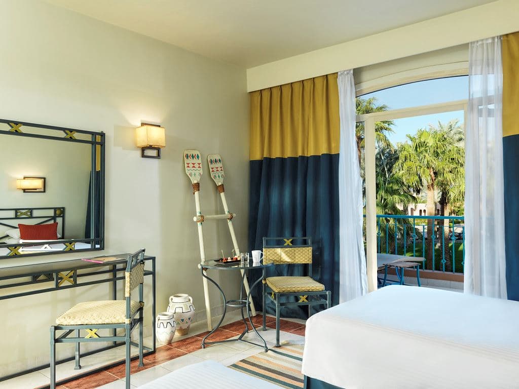 rooms-standard-room