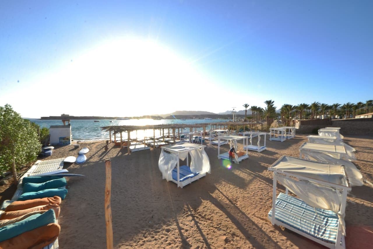 beach-bungalow