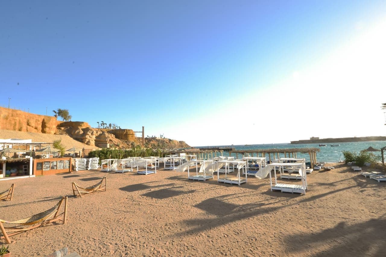 beach-bungalow