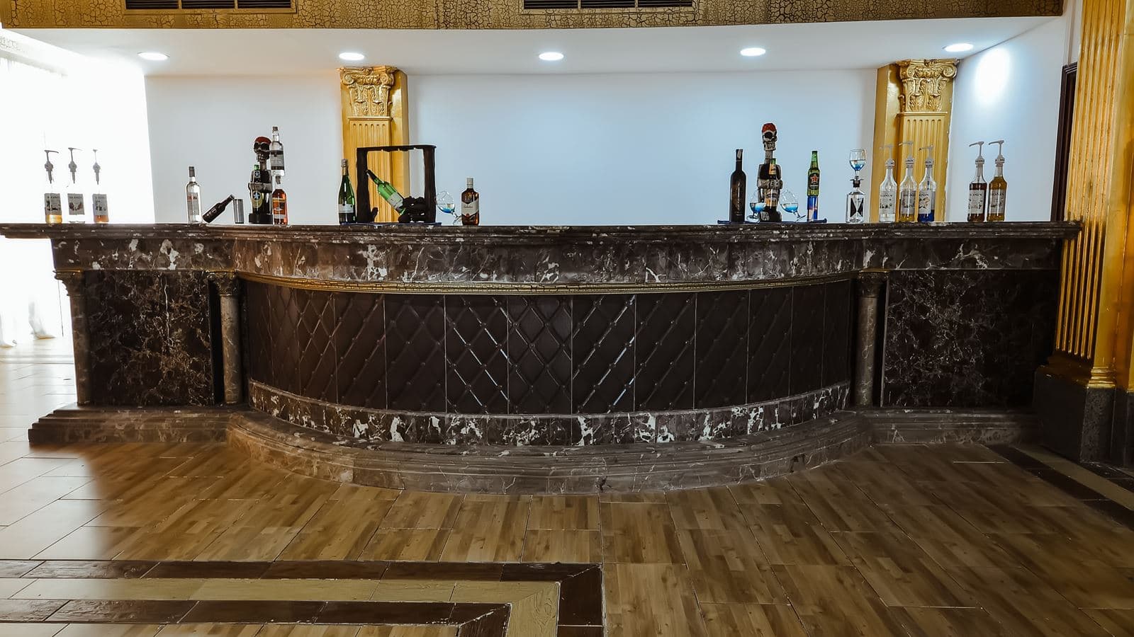 bars-le-terrace