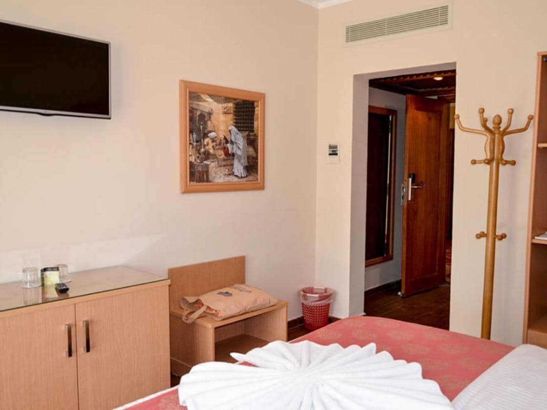 rooms-double-standard-room