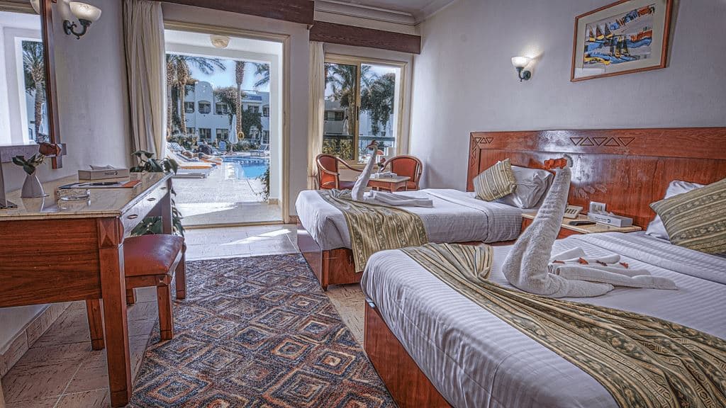 rooms-pool-view-room