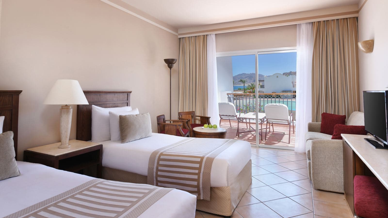 rooms-superior-side-sea-view