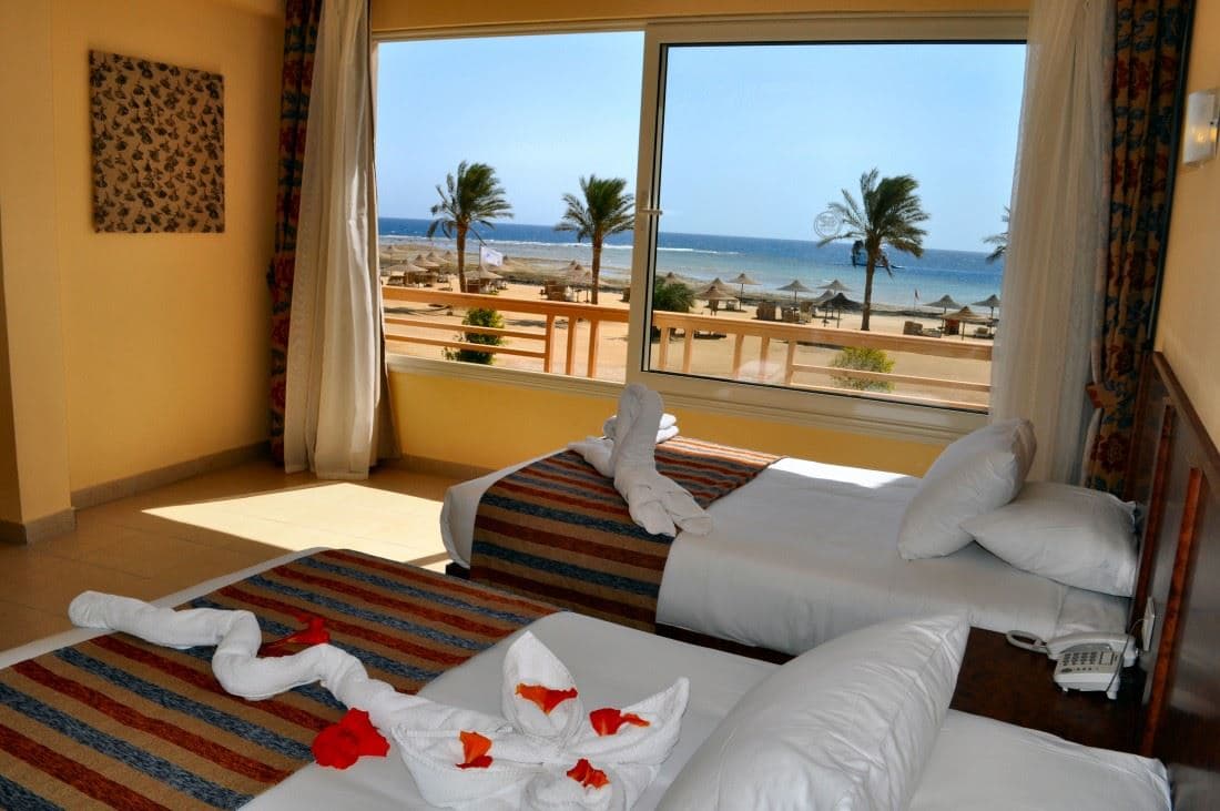 rooms-family-room