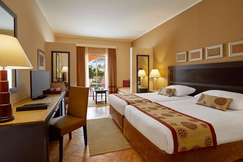 rooms-superior-room