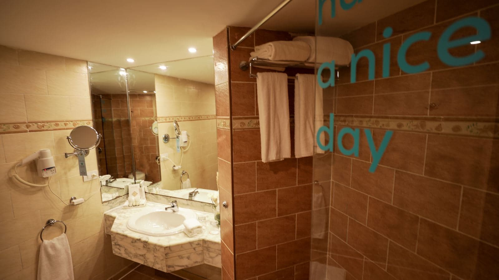 rooms-family-rooms