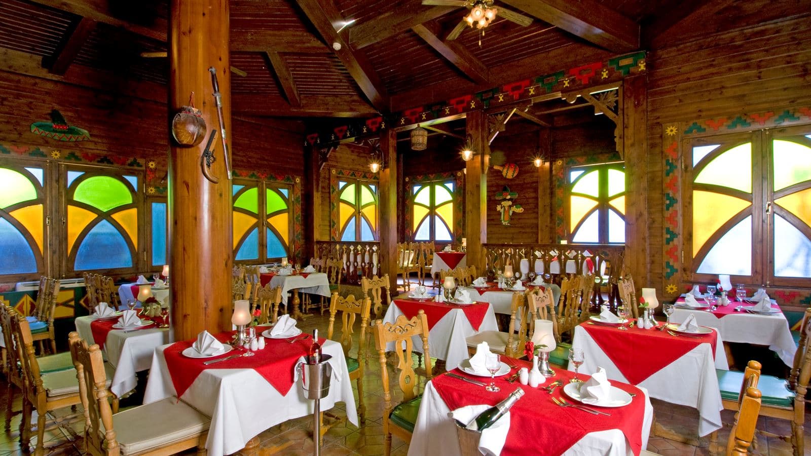 restaurants-fish-restaurant-in-dreams-beach