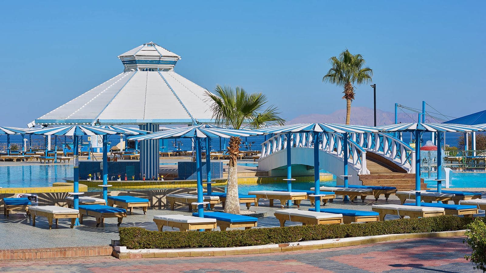 pools-outdoor-pool