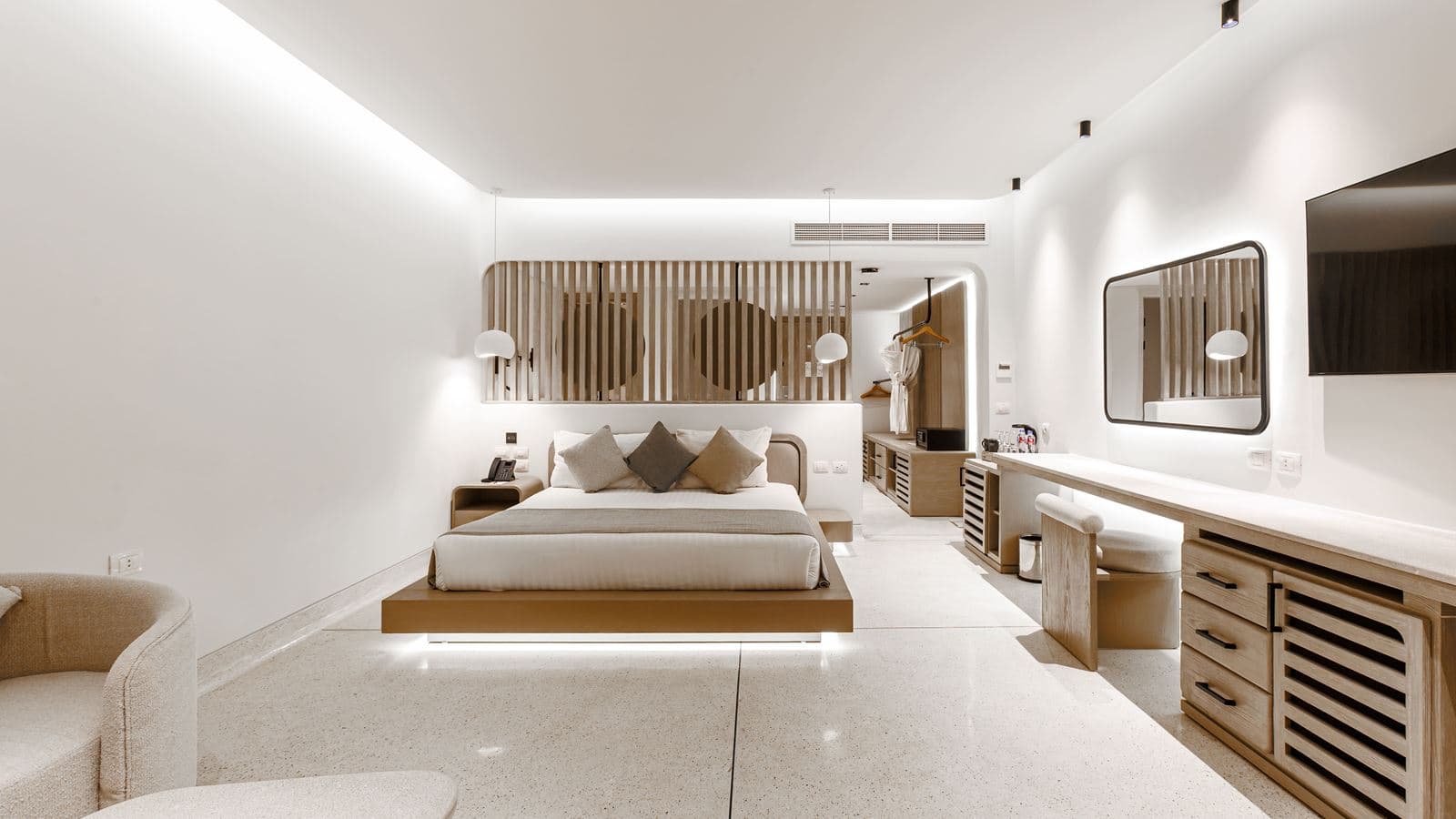 rooms-deluxe-beach-front-suite