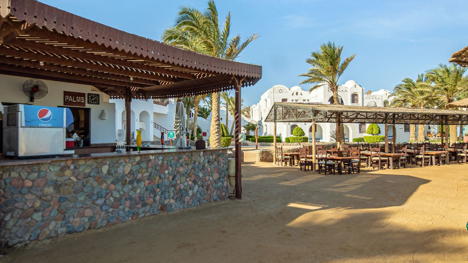 restaurants-palms-bar