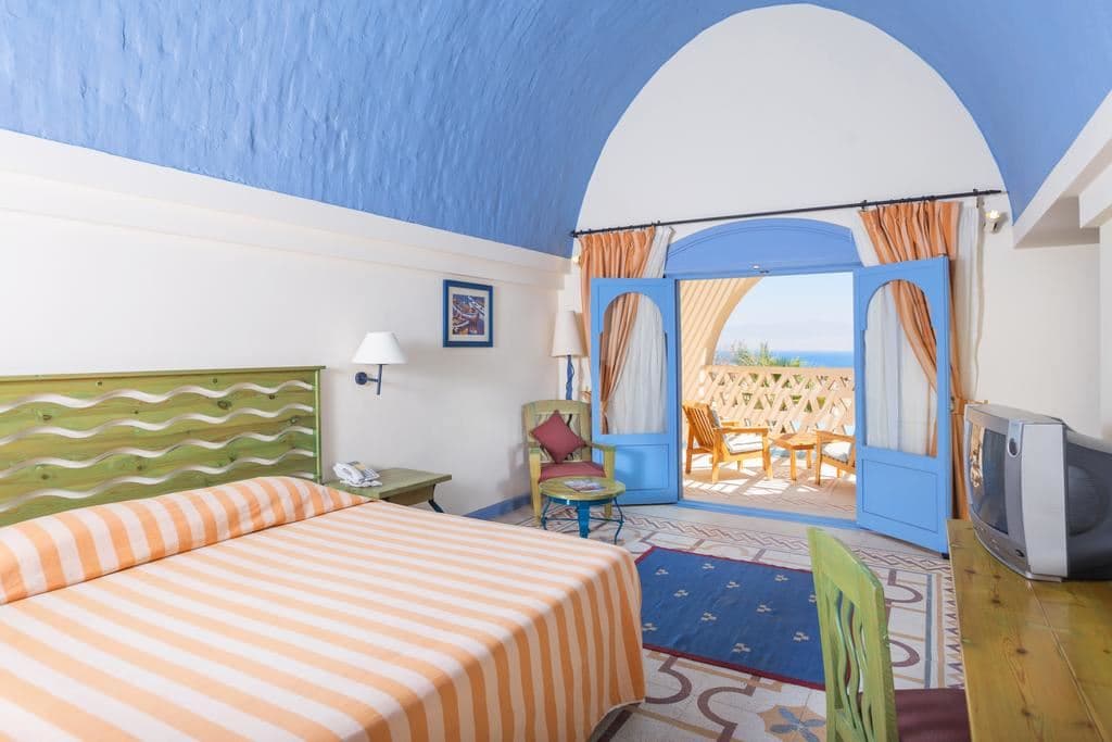 rooms-senior-suite
