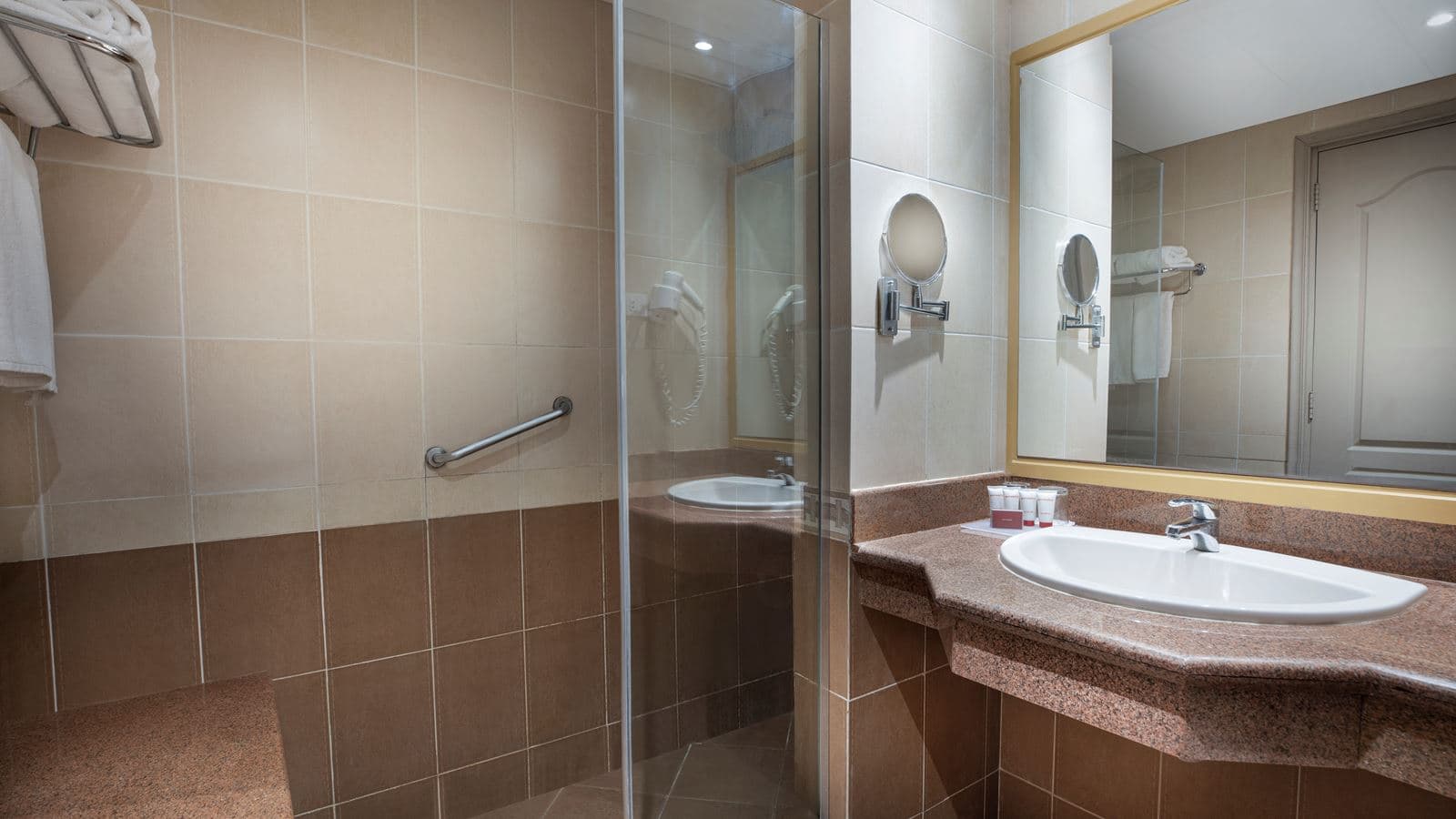 rooms-standard-room