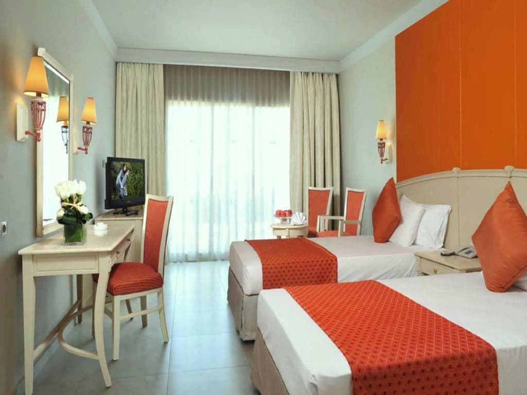 rooms-seaview-room