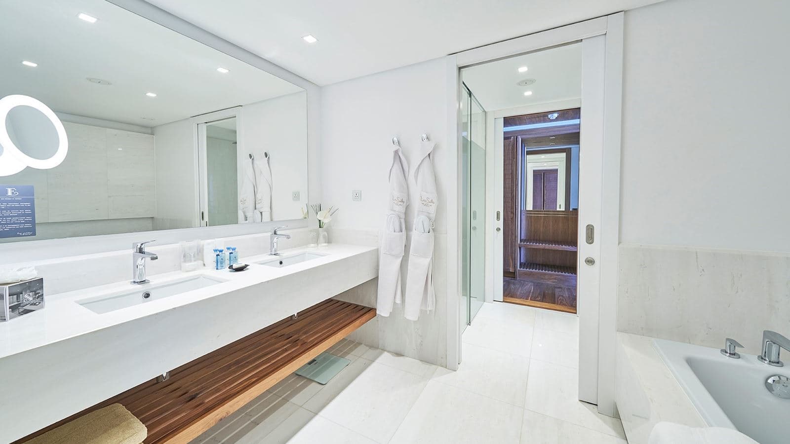 rooms-suite