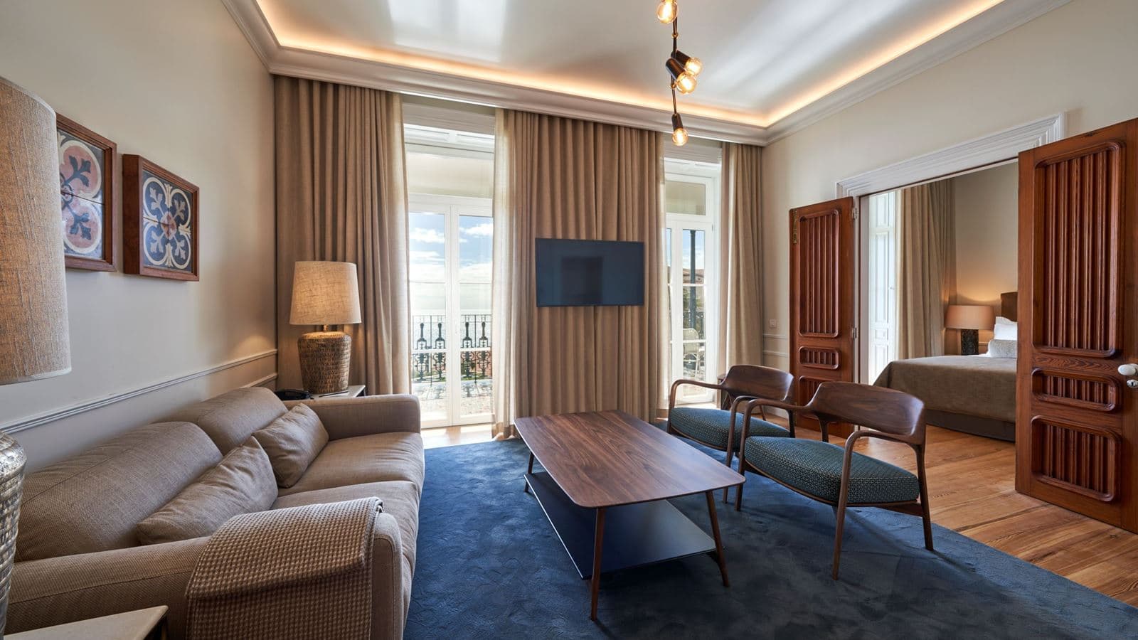 rooms-master-suite