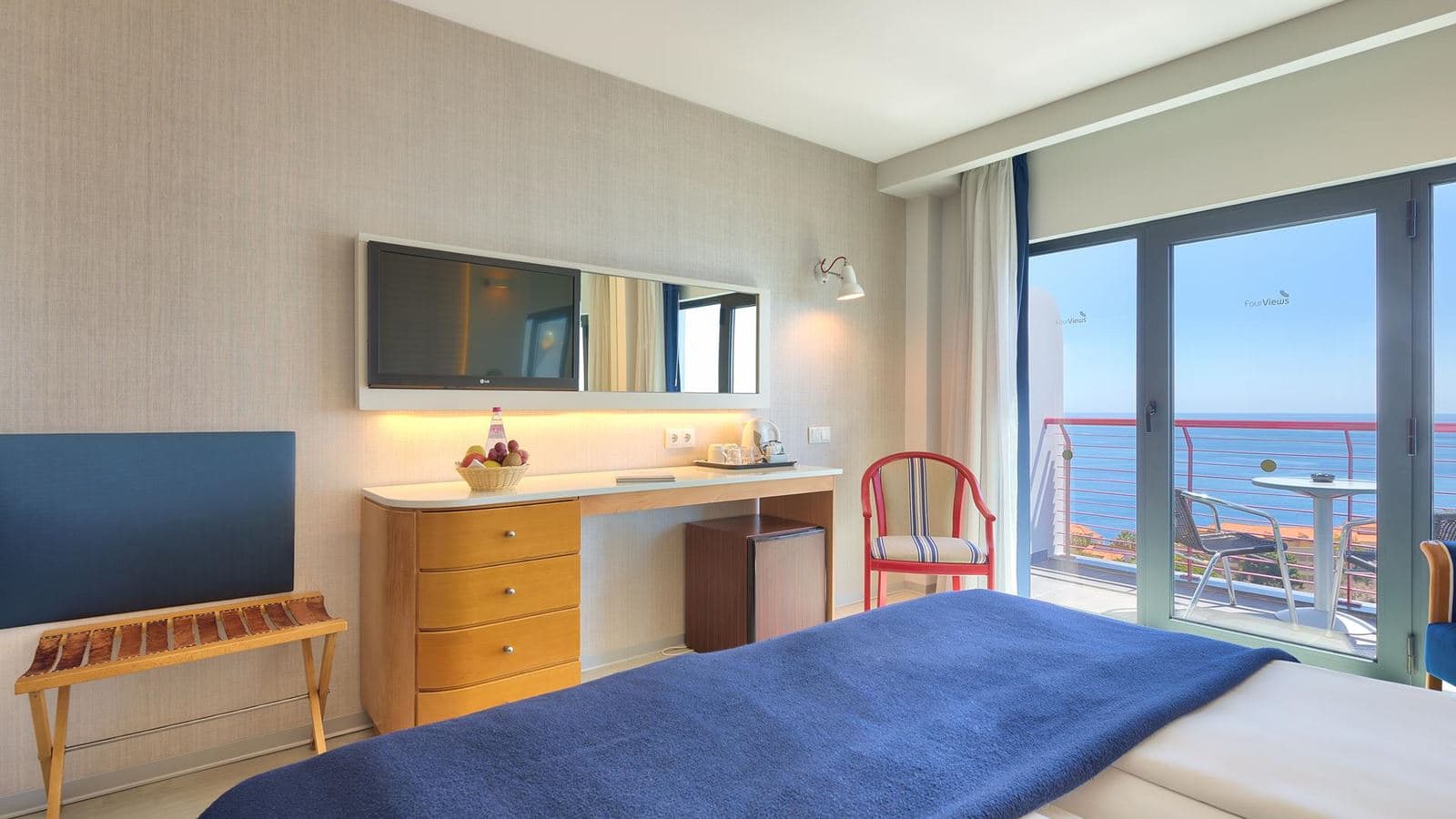 rooms-twin-sea-view