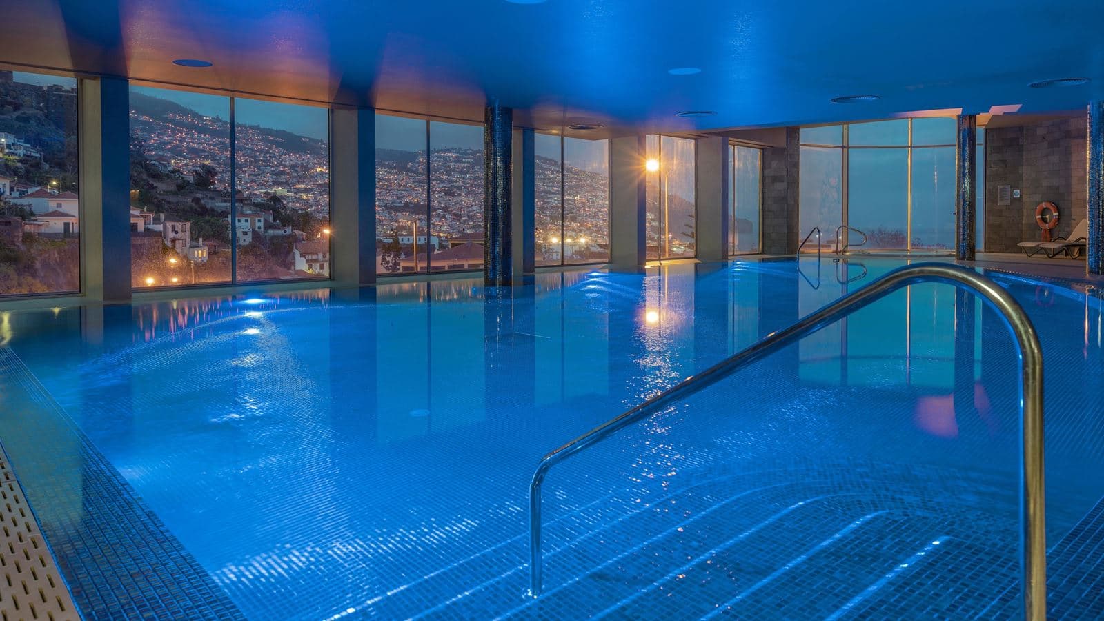 pools-indoor-pool