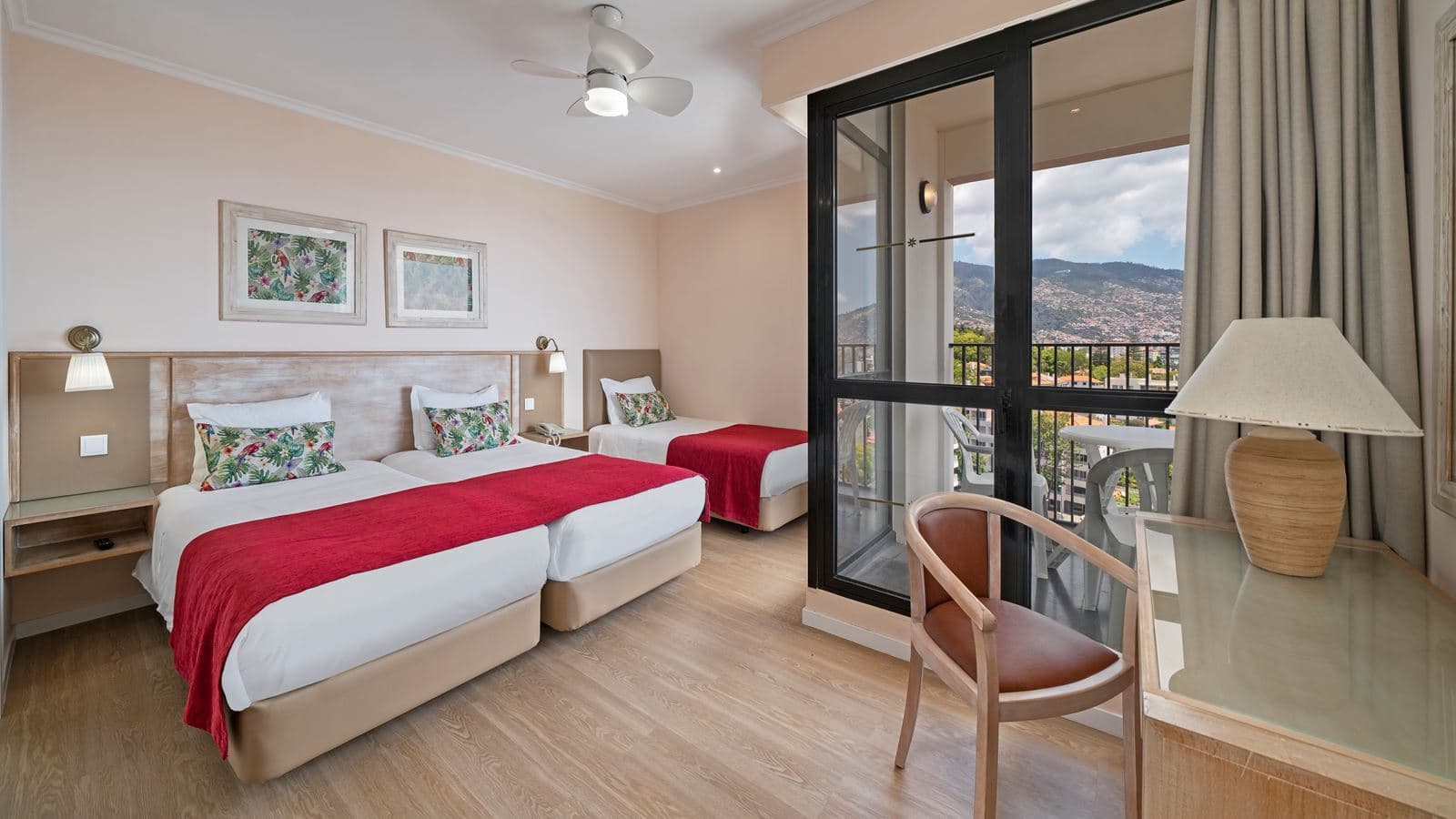 rooms-studio-superior--double-sea-view-balcony-or-terrace