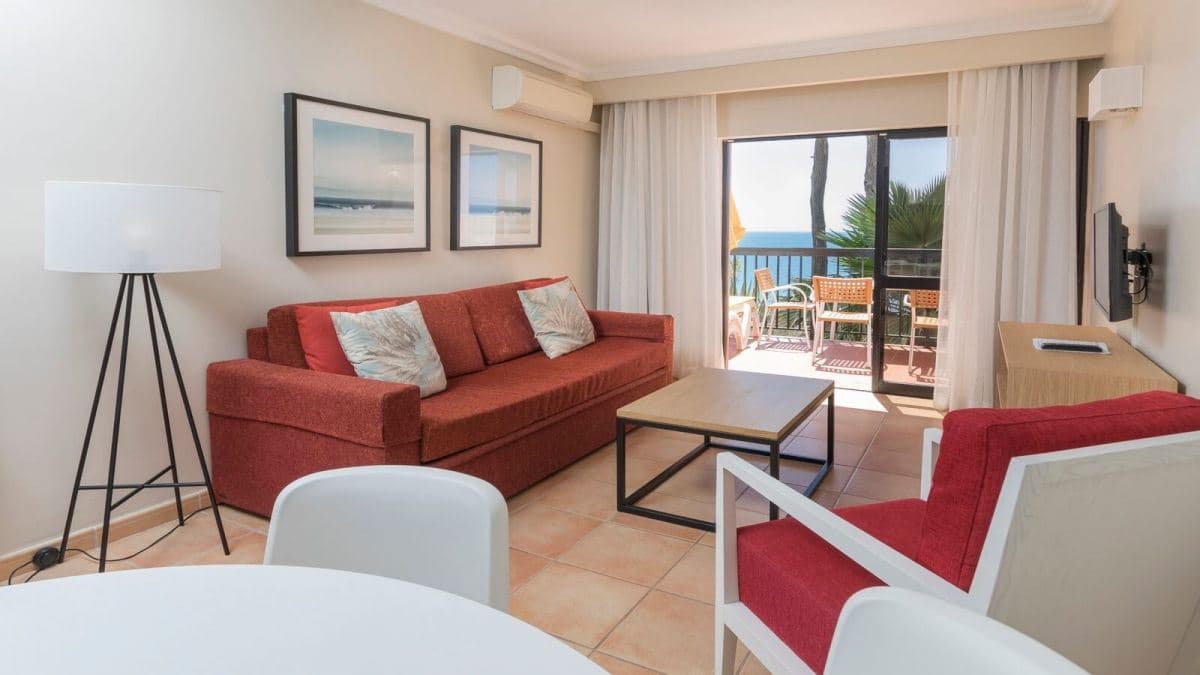rooms-2v-apt-2-sea-view