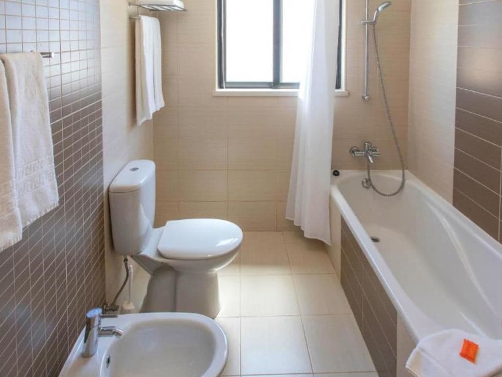 rooms-2v-apt-2-sea-view