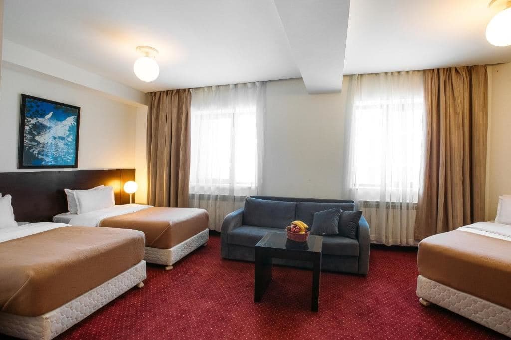 rooms-room-triple