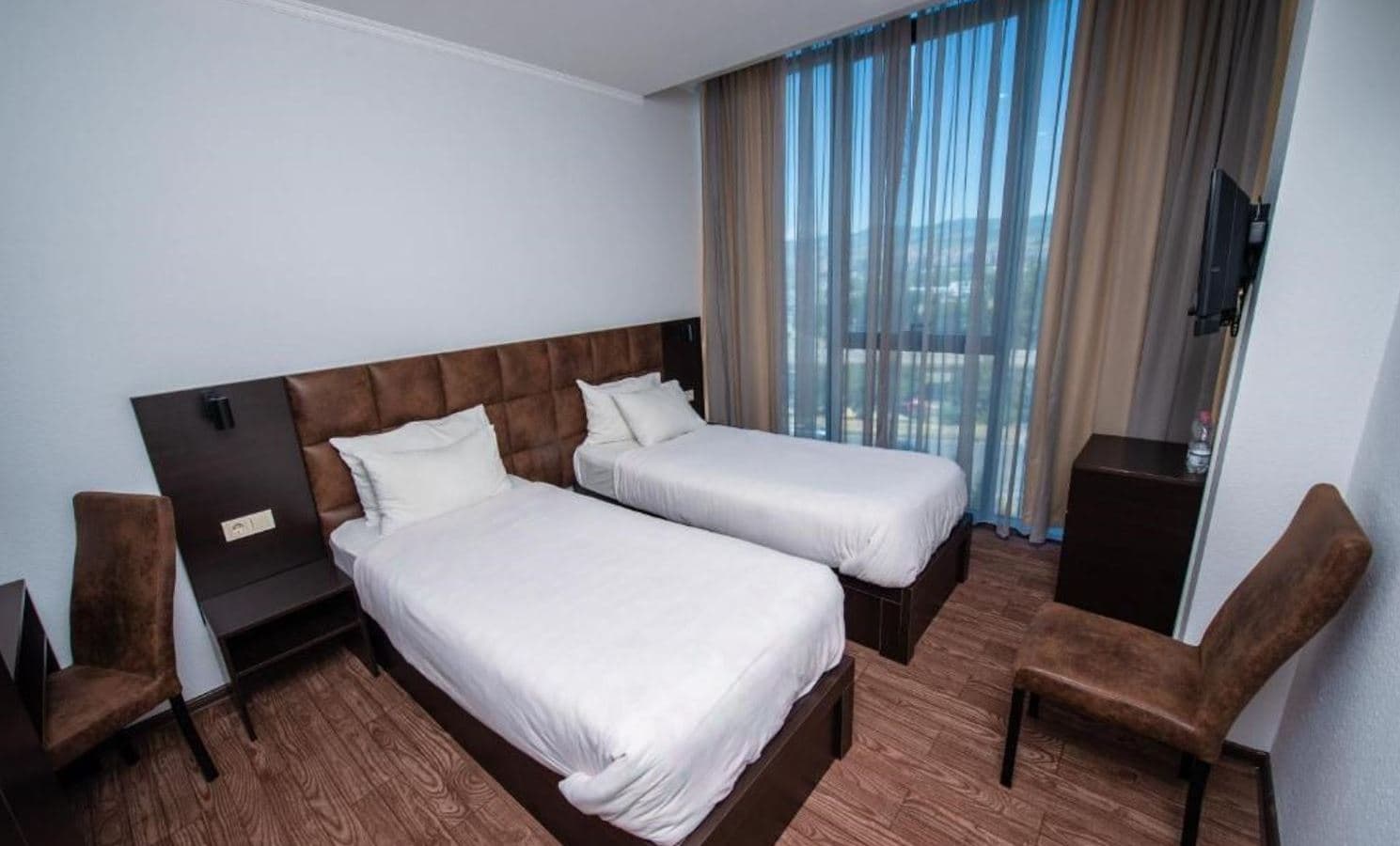 rooms-dbl-room