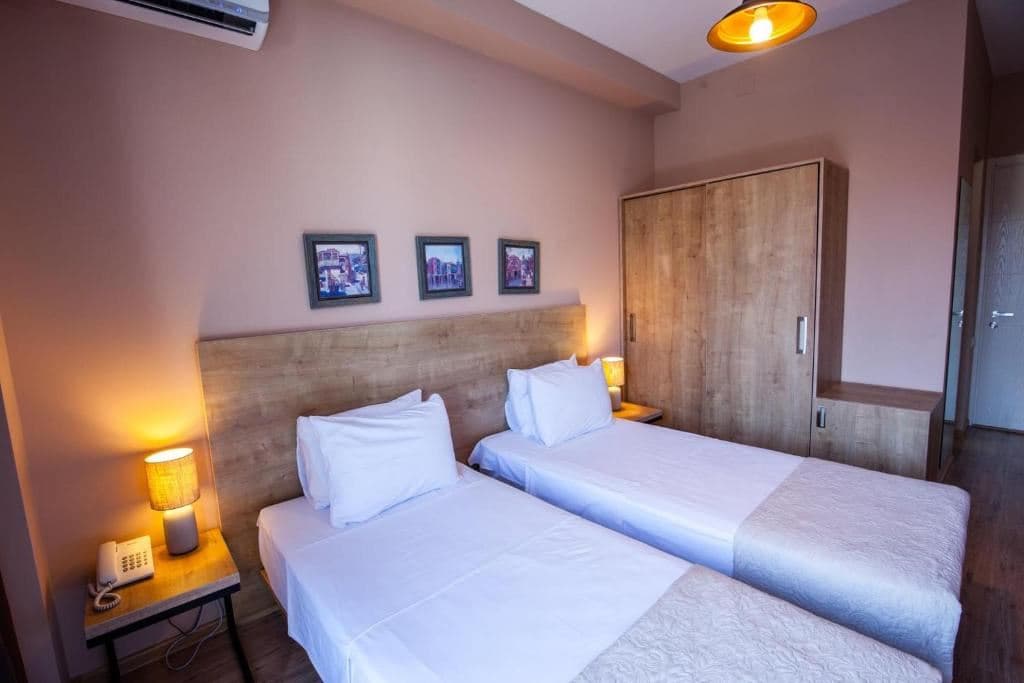 rooms-trpl