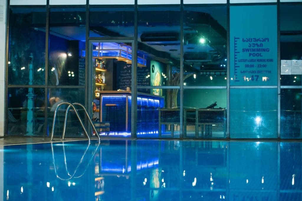 pools-indoor-pool