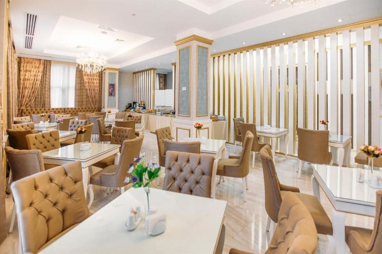 restaurants-restaurant