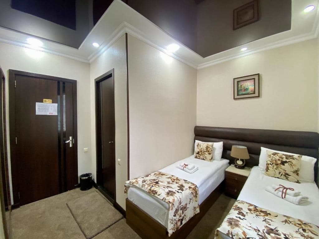 rooms-superior-dbltwin-room
