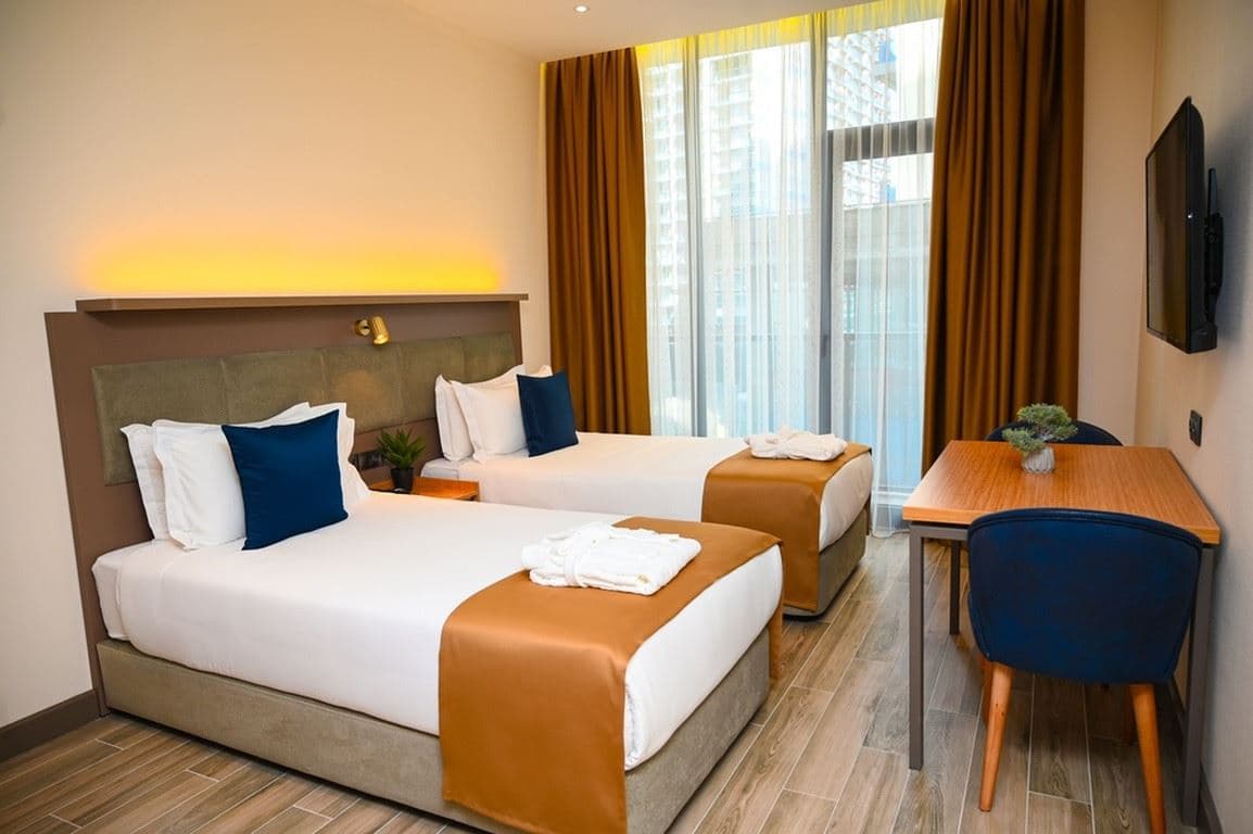 rooms-connected-room